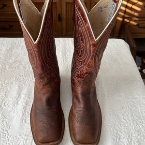 ANDERSON BEAN boots si 9.5
Very good condition